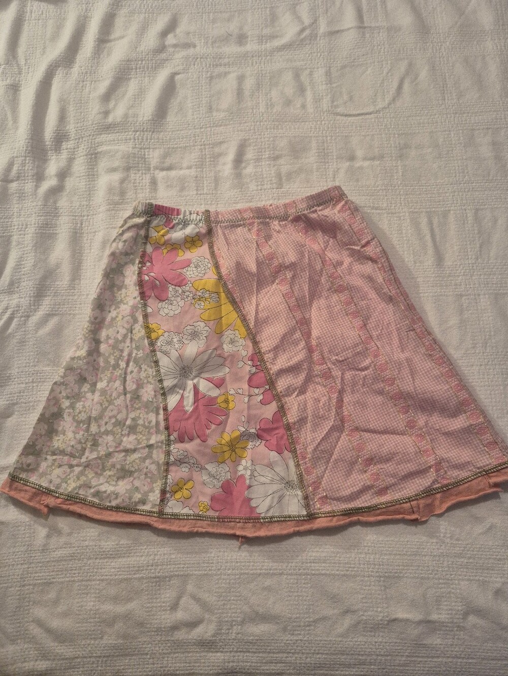Elisabethan girls size XL (10) skirt multi print fabric 1 mark pictured GUC